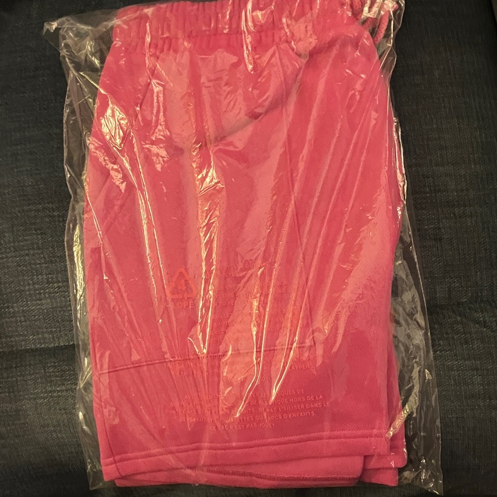 ✨VS Pink campus fleece classic shorts sz M NWT - Picture 7 of 9